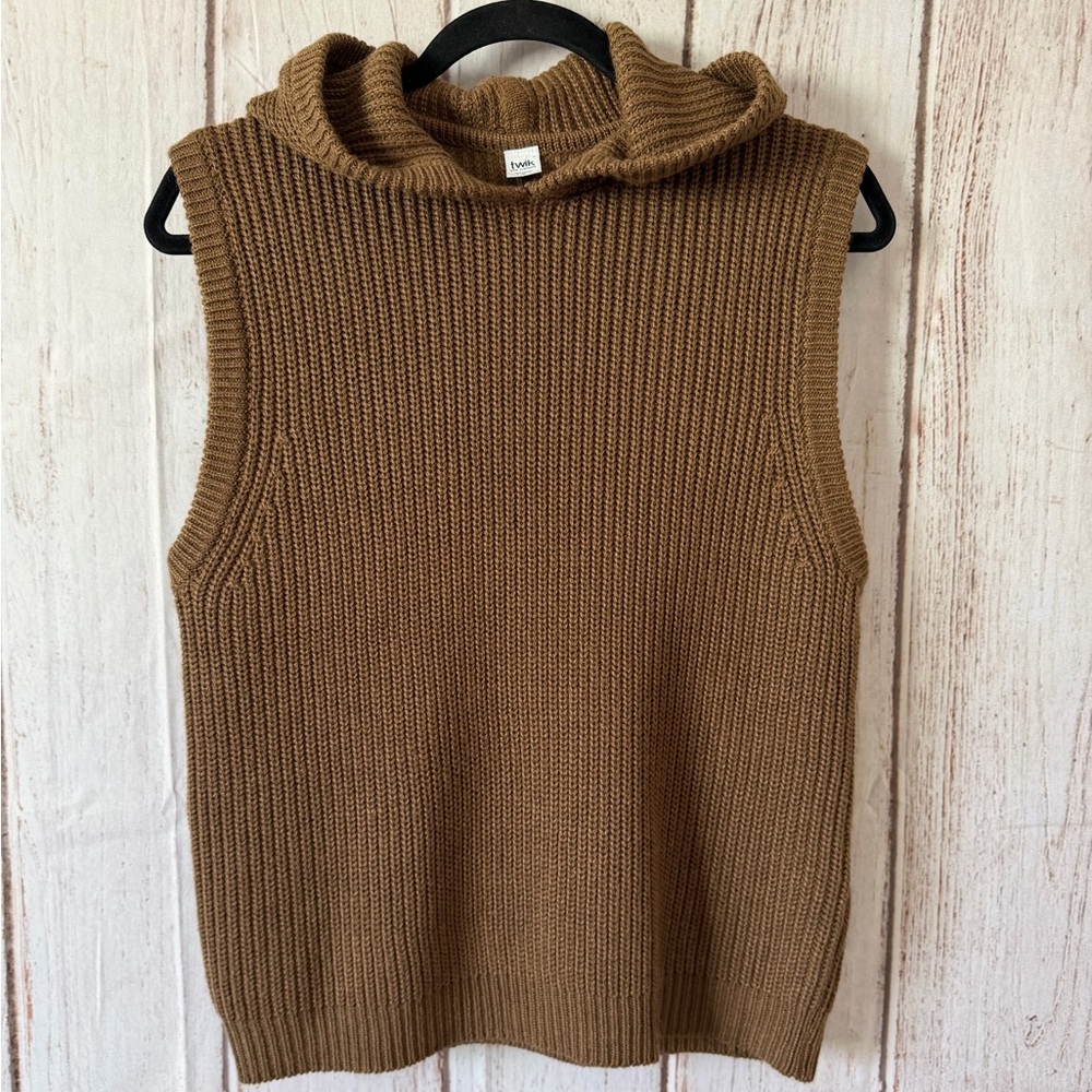 Twik par Simons Brown Rib-Knit Hooded Sleeveless Sweater Vest Size S/P